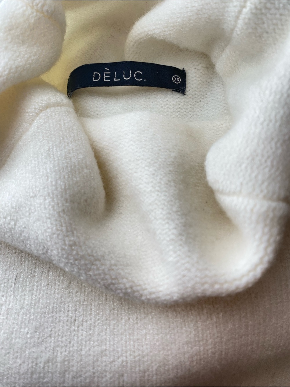 Dèluc Cream Turtleneck Sweater - Lightweight Everyday Knit - Picture 2 of 3